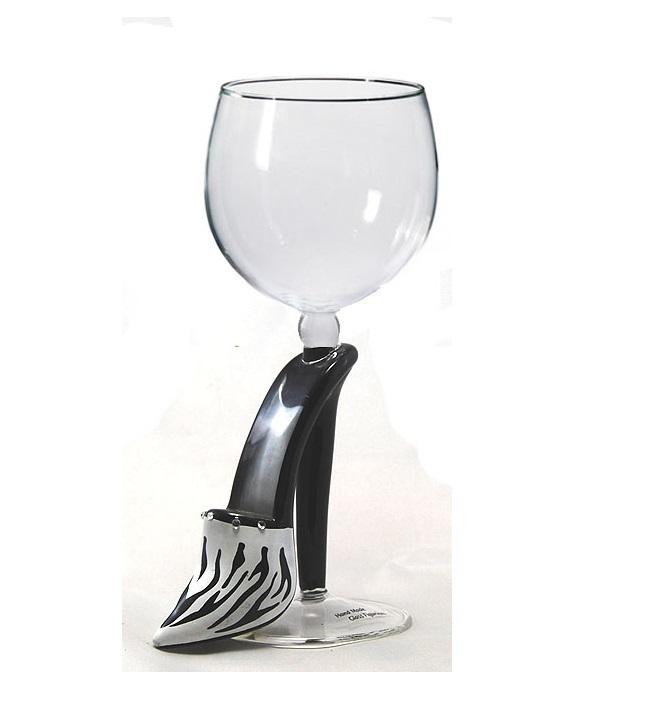 Mr Zebra large Wine outlets glass